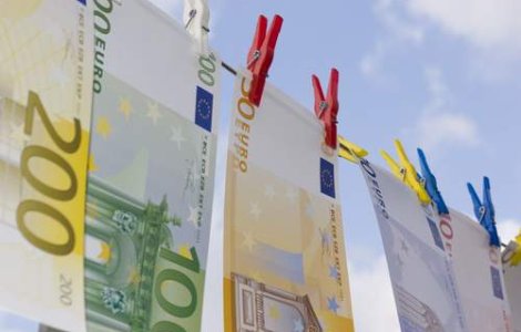 Grecia primeste 8 miliarde euro de la UE si FMI