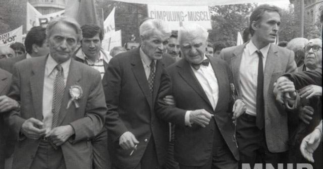  Top  Politicienii romani, despre Ion Diaconescu