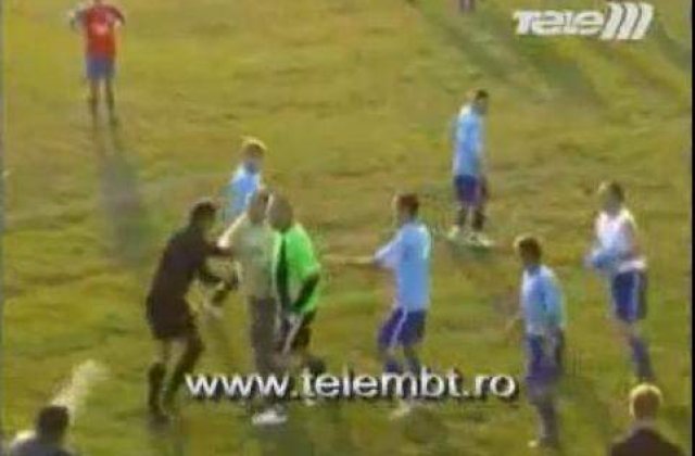 [VIDEO] Botosani: Cavaler al fluierului, batut ca in codru