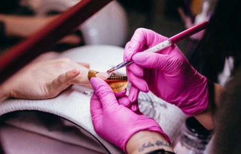  Top  10+ lucruri de care sa fii cont cand te duci la un salon de cosmetica