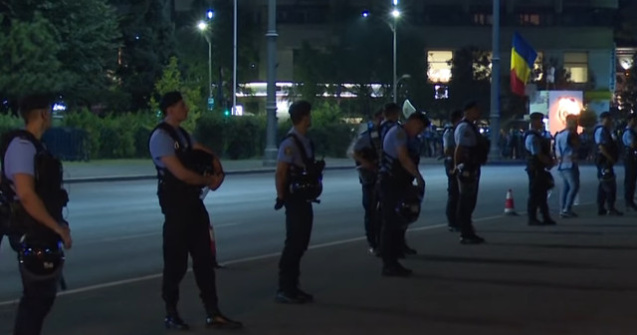 Jandarmeria contrazice Parchetul Militar: Un procuror militar a fost prezent vineri in Piata Victoriei