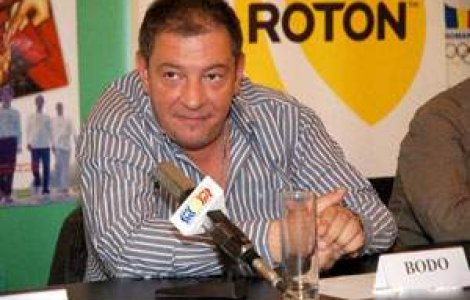 Bodo isi face cununia la Bamboo