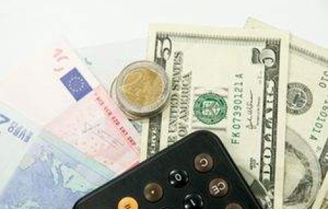 Leul se apreciaza pentru a cincea zi consecutiv