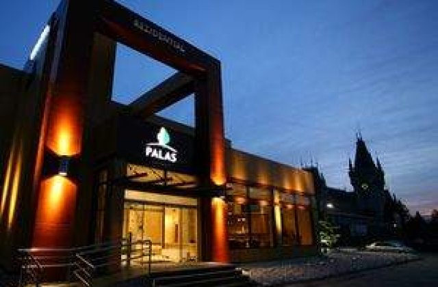 Primul ansamblu urbanistic de tip lifestyle center din Romania isi deschide portile in 2010