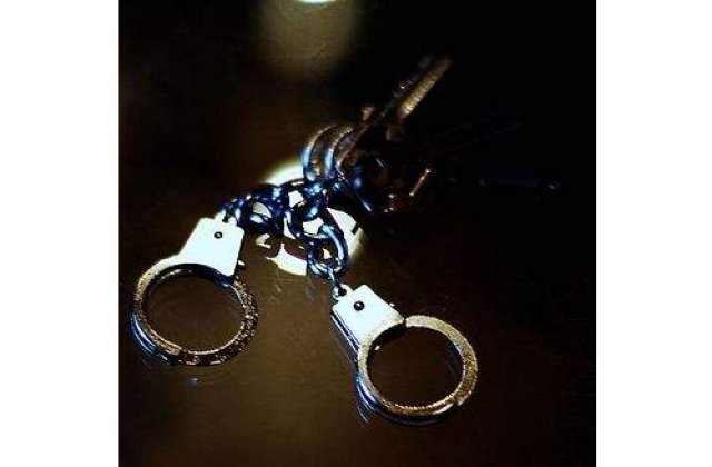 Seful OPC Brasov, retinut de DNA pentru luare de mita