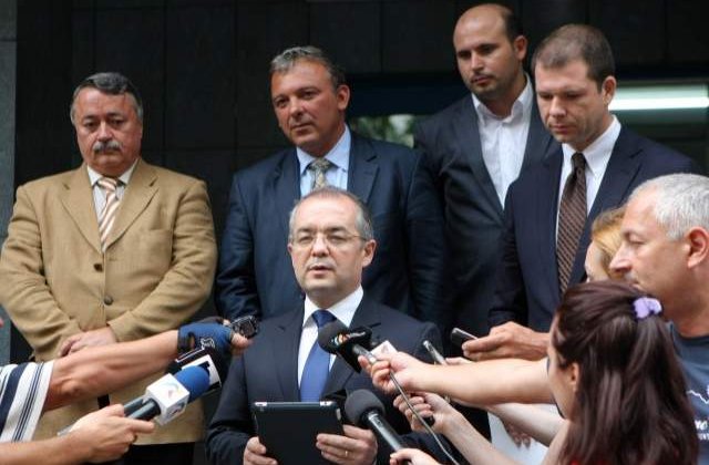 Prioritatea lui Boc pe 2012: Investitiile!