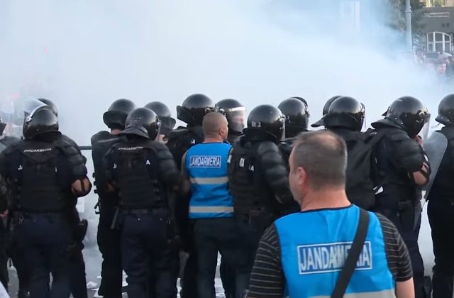 Protestatar, la Parchetul Militar: Mi s-a facut baie cu gaze, jandarmii parca erau dementi