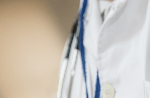 Un medic a fost injunghiat mortal chiar in cabinetul sau