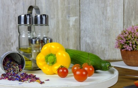  Top  14 flori comestibile pe care le poti folosi in bucatarie