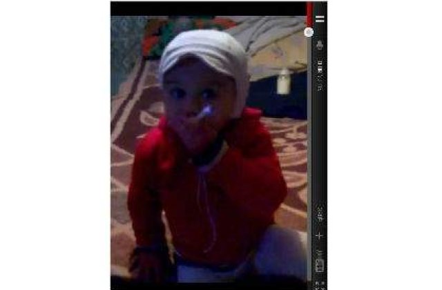 Presa internationala scrie despre fetita din Romania care fumeaza si bea cafea