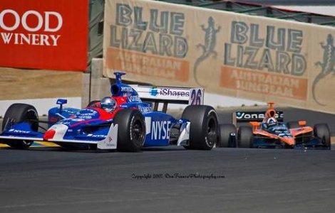 Tragedie la IndyCar: Pilotul Dan Wheldon a decedat