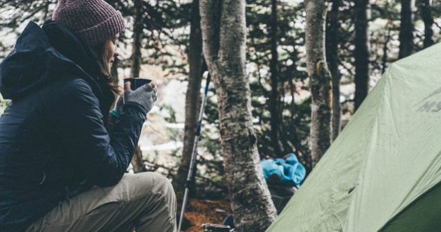  Top  10+ lucruri pe care sa nu le faci cand mergi cu cortul in drumetie