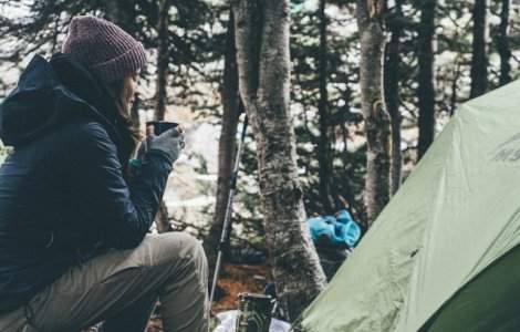  Top  10+ lucruri pe care sa nu le faci cand mergi cu cortul in drumetie