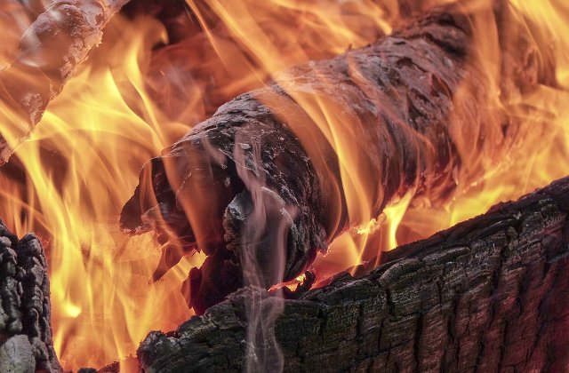 Atentionare de calatorie MAE pentru Grecia: Mentinerea riscului ridicat de incendiu