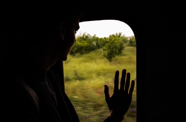 Un barbat calatoreste 224 km pe zi pentru a economisi chiria de 4.500 de dolari din San Francisco