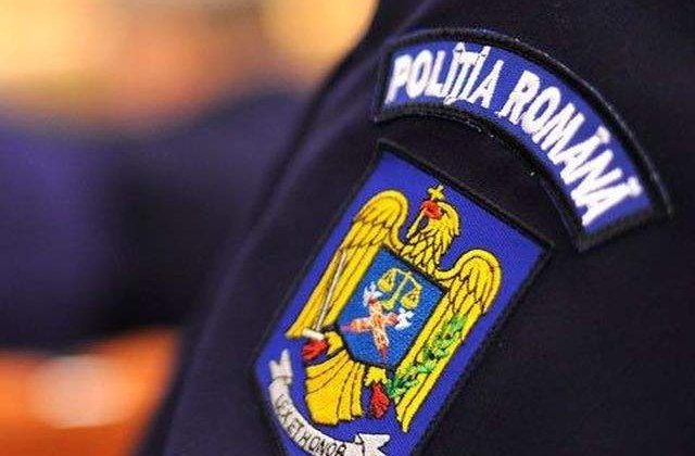 Politia Capitalei: Barbatul care a furat pistolul jandarmeritei la protestul din 10 august a fost arestat pentru 30 de zile