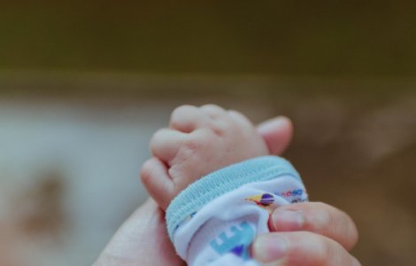 Ministrul pentru femei din Noua Zeelanda care a mers cu bicicleta la spital a adus pe lume un baietel