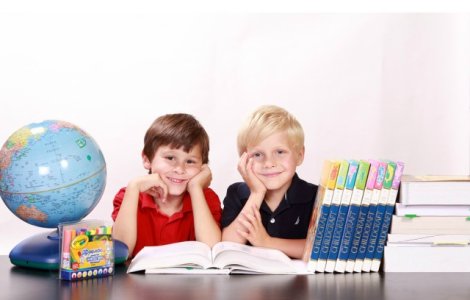  Top  10+ lucruri esentiale care sa nu-i lipseasca unui elev la scoala