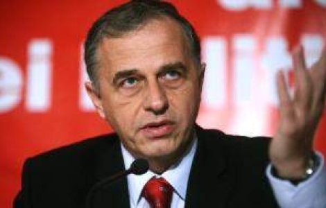 Geoana: Modificarea Constitutiei trebuie facuta in noul mandat prezidential