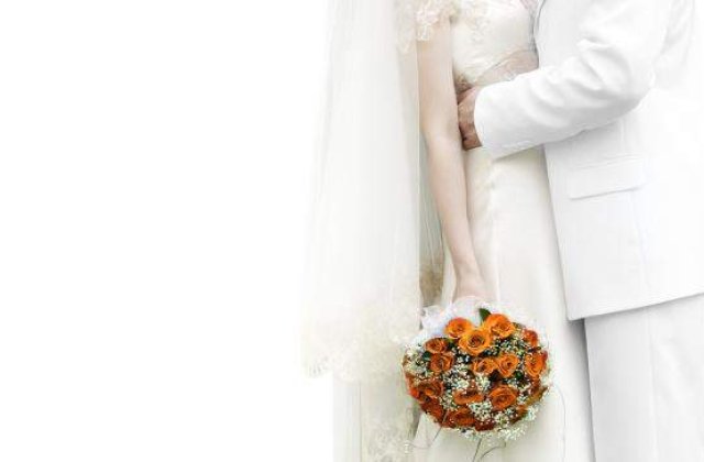 Rochia de mireasa a scapat-o de anorexie