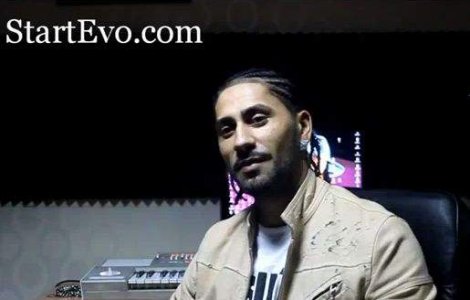  Video  Connect-R a vandut ziare in intersectii