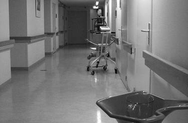 Medici neglijenti? O femeie a murit in spital la patru zile dupa ce a nascut