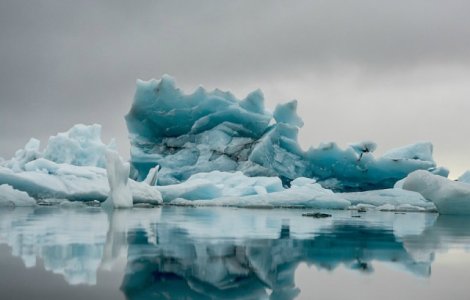 Semnal de alarma: se topeste cel mai mare ghetar din lume