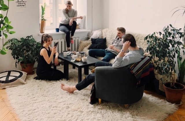 7 lucruri pe care nu ar fi bine sa le atingi cand te afli in casa altcuiva