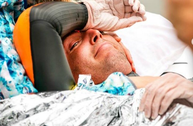 Cum arata mainile si picioarele unui sportiv, dupa ce a inotat timp de 55 de ore 163 de kilometri