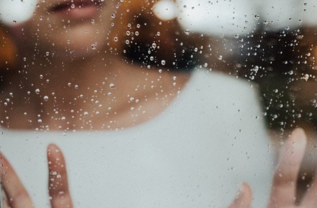 Informare meteo: Ploi torentiale, vijelii si grindina pana duminica seara