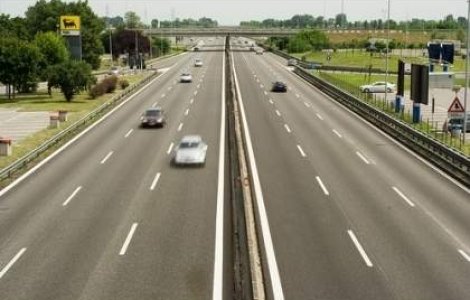 Am scapat cel putin un an: Taxa pe autostrada dupa 2013
