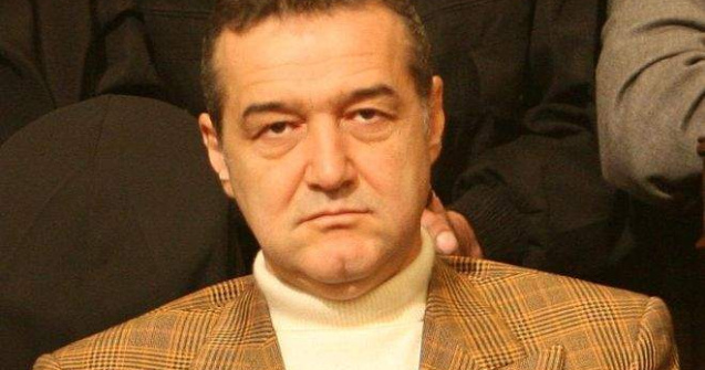 Martor in dosarul Valiza: Becali i-a oferit bani lui Goga