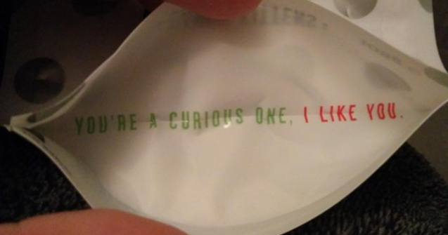  Top  10+ mesaje "ascunse" pe care nu te-ai astepta sa le gasesti pe etichetele anumitor produse