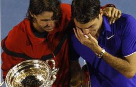 Federer a inceput sa planga la premiere, Nadal si-a cerut scuze ca l-a invins