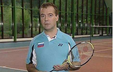  Video  Cum promoveaza Putin si Medvedev sportul?