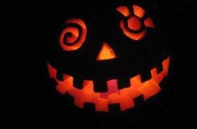 Cum sa-ti imbraci cainele de Halloween