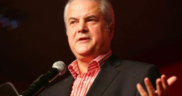 Nastase a impartit timbre cu Regele Mihai in Parlament
