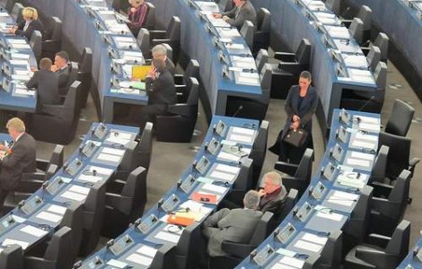 Piata muncii in UE: Parlamentul European, din nou de partea romanilor