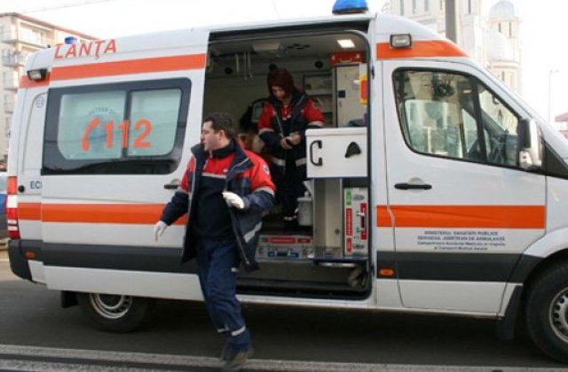 O femeie a murit si doi barbati au fost raniti in urma unui accident produs in judetul Buzau