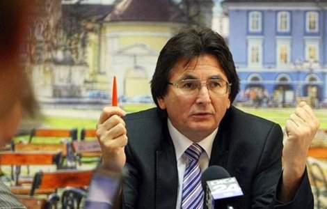Primarul Timisoarei, Nicolae Robu va permite organizarea unui protest anti-primarie chiar in fata institutiei