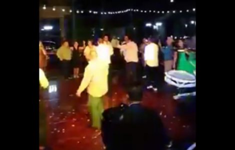 Niculae Badalau (PSD) apare la o petrecere unde se canta o melodie cu mesaj jignitor la adresa diasporei / VIDEO