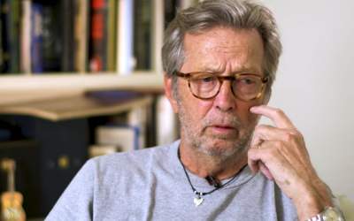 Eric Clapton ii dedica un...