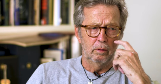 Eric Clapton ii dedica un cantec lui DJ Avicii pe albumul sau de Craciun