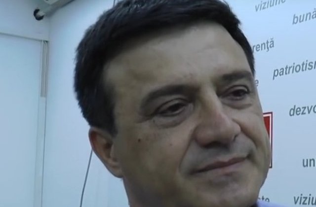 Badalau: Poate premierul ar trebui sa dea cu pumnul in masa