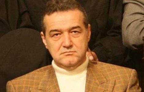 Becali l-a prins pe Coman pe strada