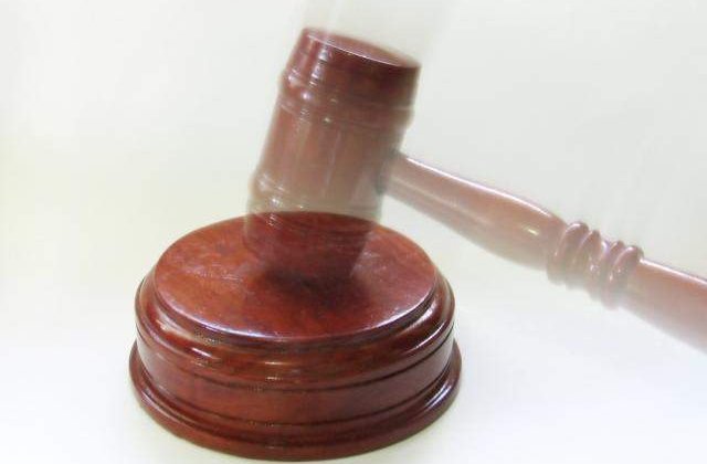 Pensionarii spun ca vor da in judecata Guvernul daca ingheata pensiile