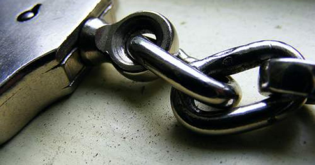 Traficul de minori, "in floare" in Romania: Fiul lui "Butoane", retinut