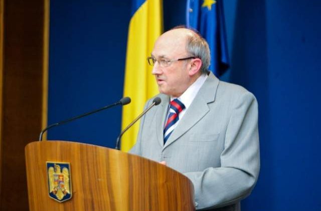 Ministrul Sanatatii sare in apararea fiului sau
