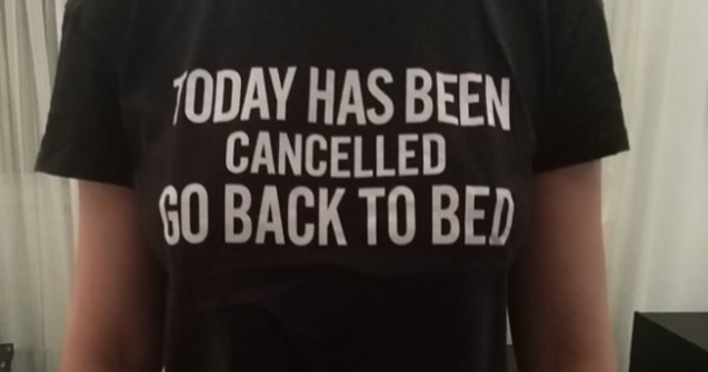  Top  8 mesaje inspirate de pe tricouri care si-au atins scopul de a inveseli nu doar purtatorul