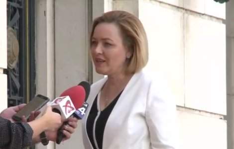 Carmen Dan, despre acuzatiile Gabrielei Firea: Voi da raspunsuri maine in Comisia de aparare din Senat